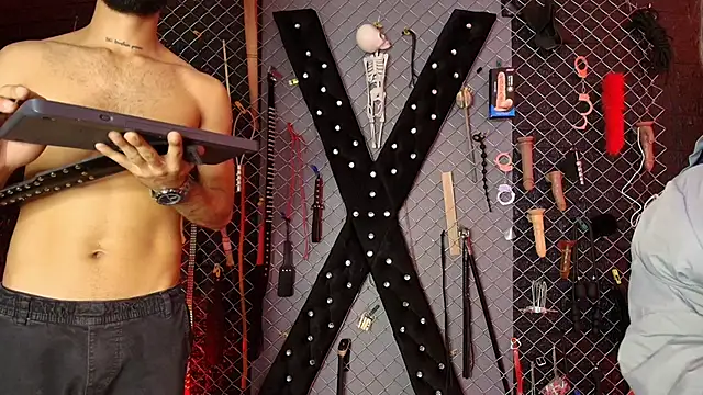 Warick_and_Aria_bdsm_ live sex cam