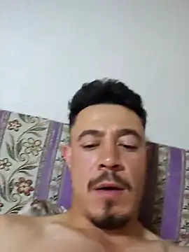 Paploesco026's cam snapshot