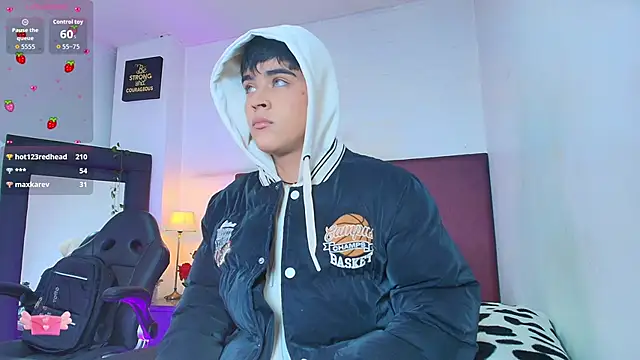 Lucass_love live sex cam