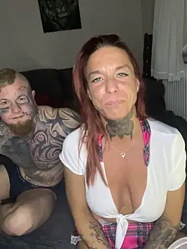 SexyInkedMiilfxx live sex cam