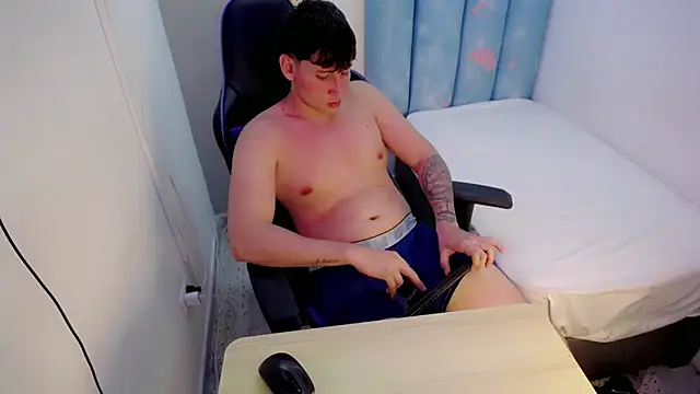 d_moneyy_'s cam snapshot