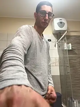 Gionnytav live sex cam