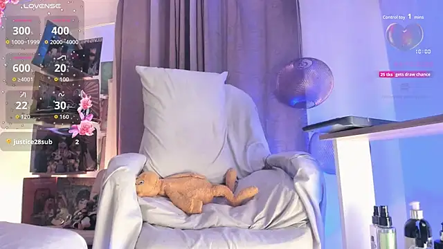 Venuslusty live sex cam