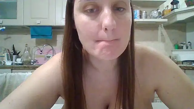 PrincessEileen89 live sex cam