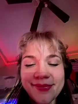 Cutiepiespanks live sex cam