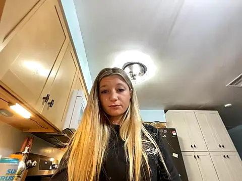 hatgirlsolo's web cam