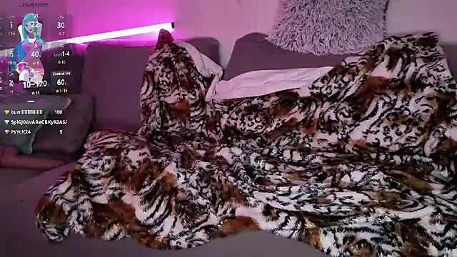 kimberjames84's cam snapshot