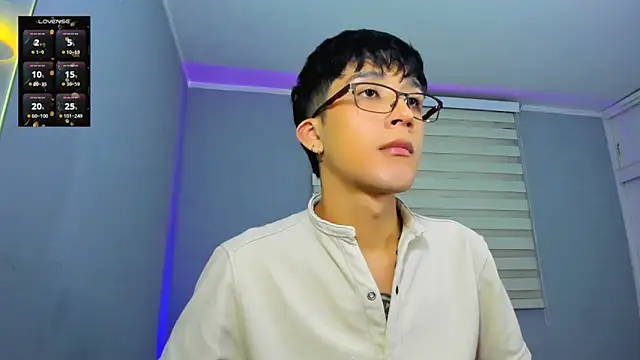 tom_Howard live sex cam