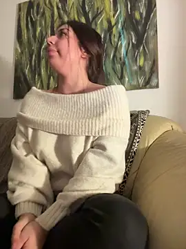 KimArts's cam snapshot