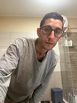 Gionnytav live sex cam