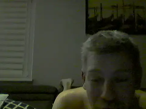 lorisaux's cam snapshot