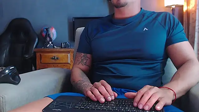 geirge_teacherxx's cam snapshot