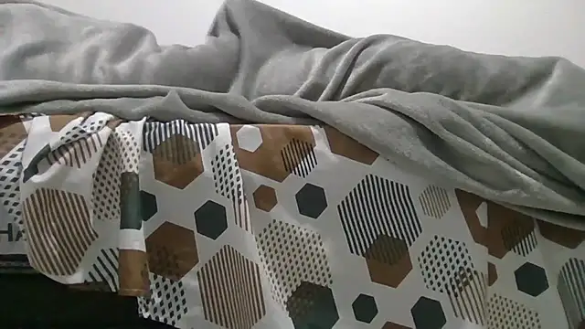 JUNINHOLEKEJR's cam snapshot