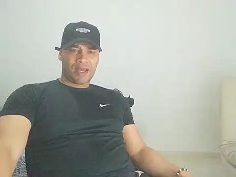 musclehetero's cam snapshot