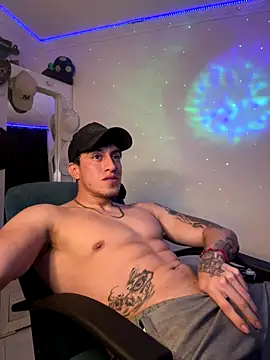 strongboy_'s cam snapshot