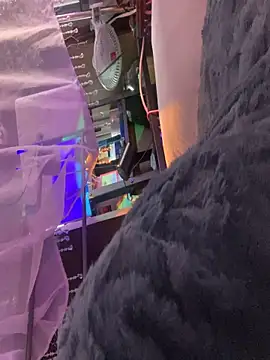 gurlnips live sex cam