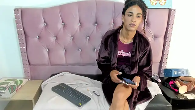 StefanyMiler live sex cam