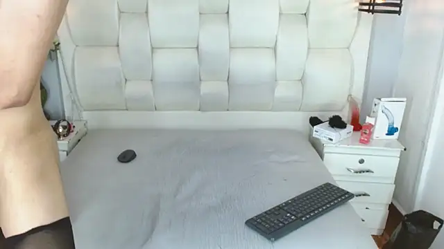 Atley_Dolly live sex cam