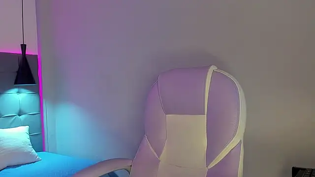 NicolasFerrer18 live sex cam