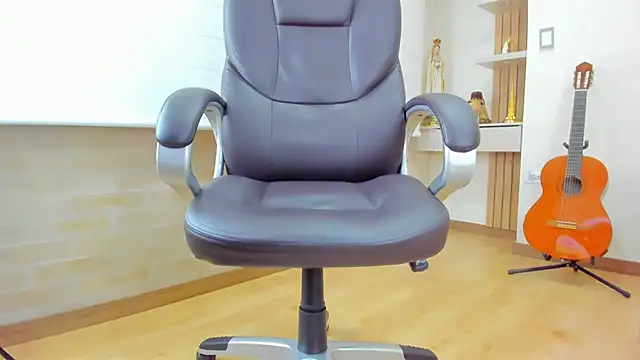 Tombarden live sex cam