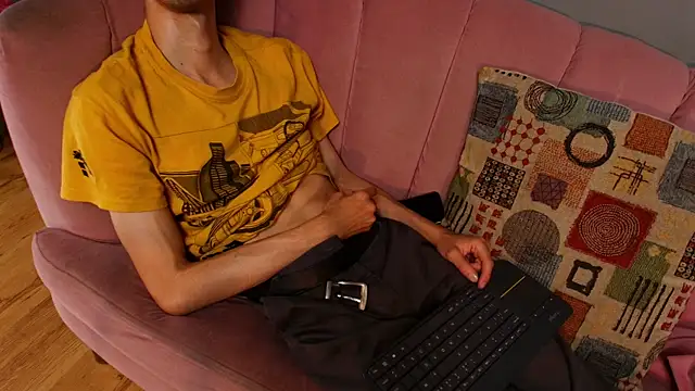 ZyroNight live sex cam