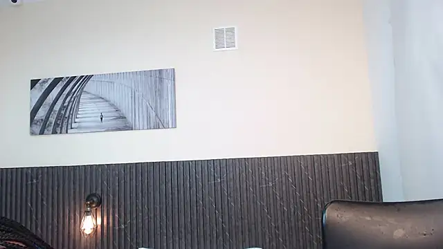 chanel_brunette live sex cam