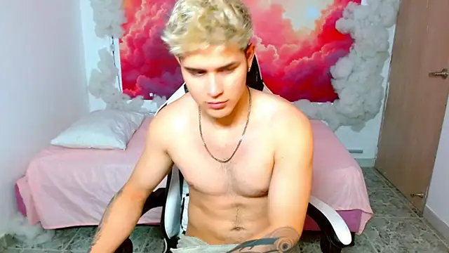 AlexPiersss live sex cam