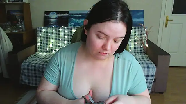 EmillyBones live sex cam