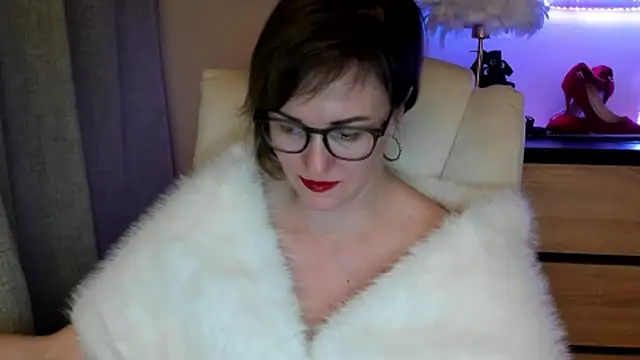 feliziaDesire's cam snapshot