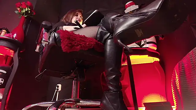 MillyWhrite's cam snapshot