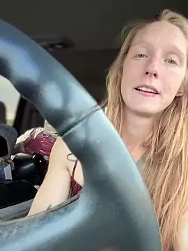 GoldenFlameGoddess live sex cam