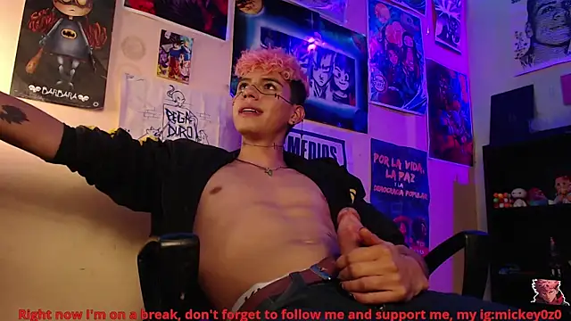 Mickey_Magic live sex cam