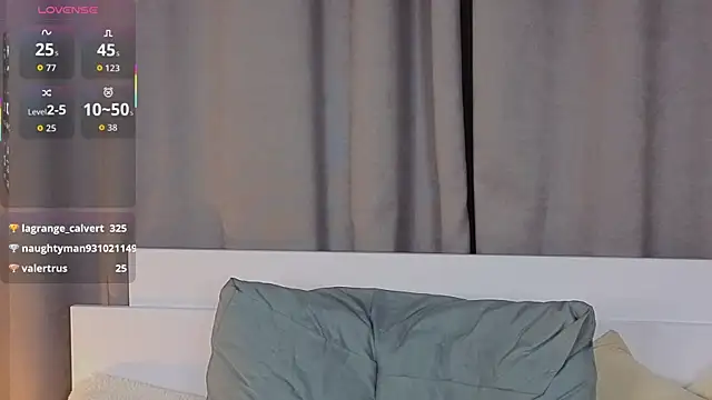 JulietteRain live sex cam