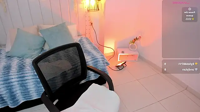 mayukim live sex cam