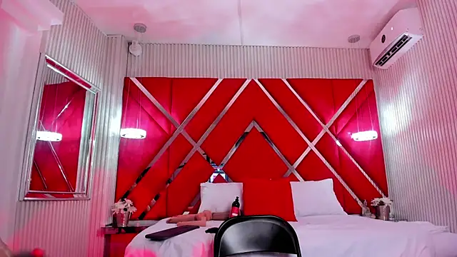 SusanCouper live sex cam