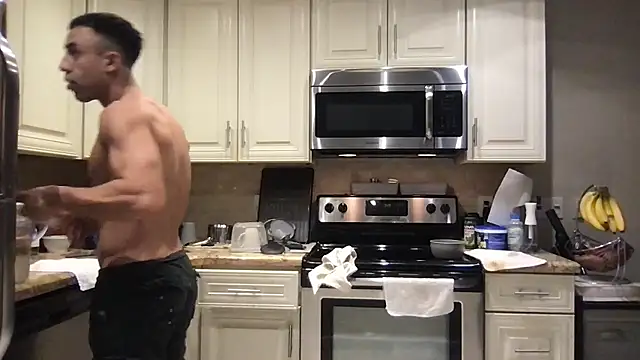 BigGuyMuscle's cam snapshot