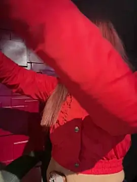 Emily-teen live sex cam