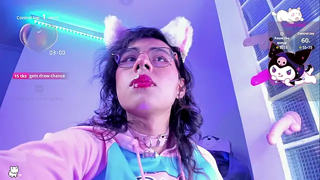 Sweet-SharoKitty live sex cam