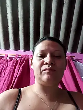 Kattiia1 live sex cam