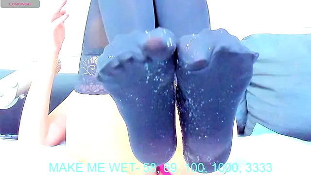 nefirtiti live sex cam