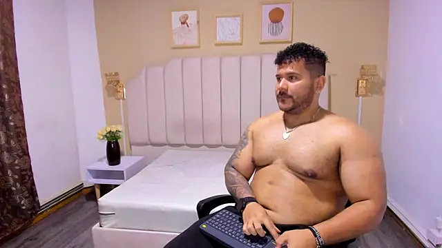 michael_hill1 live sex cam