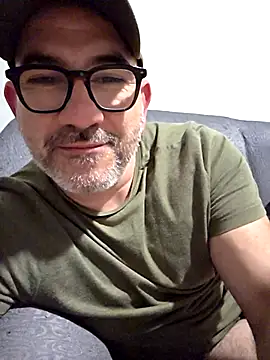 Aresal84's cam snapshot