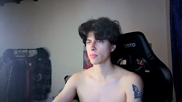 angelitofemboy live sex cam