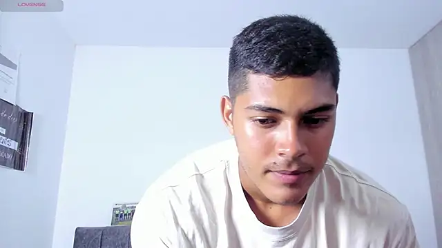 Iamdylan777 live sex cam