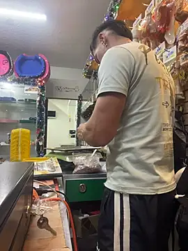 Leonardmoppet live sex cam