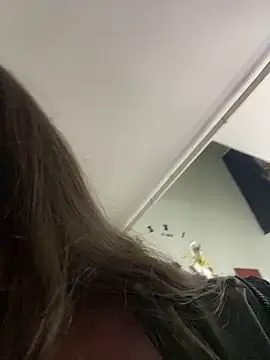 Kitty_Bms_ live sex cam