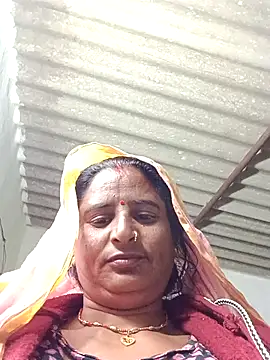 Quin_love143 live sex cam