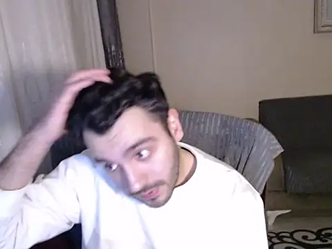 handsomeee04 live sex cam
