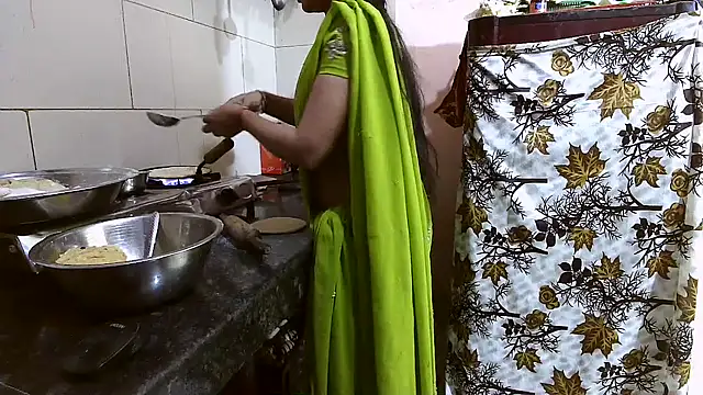 Rubi-Ji live sex cam