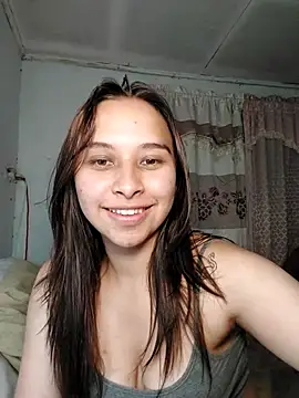 LyssaraVynn's cam snapshot